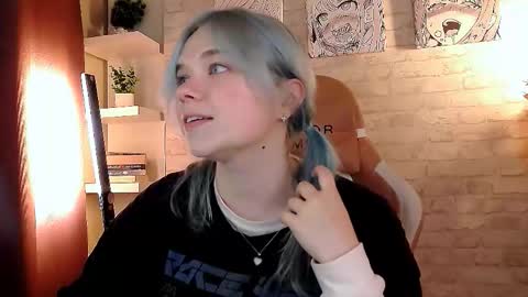 Bella online show from October 7, 2:36 pm