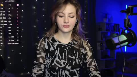 Snapshot of fancymeee chatting on February 6, 1:54 pm fancymeee online show from February 6, 1:54 pm