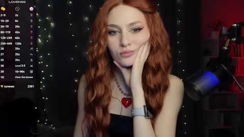 Snapshot of fancymeee chatting on February 24, 12:09 am fancymeee online show from February 24, 12:09 am