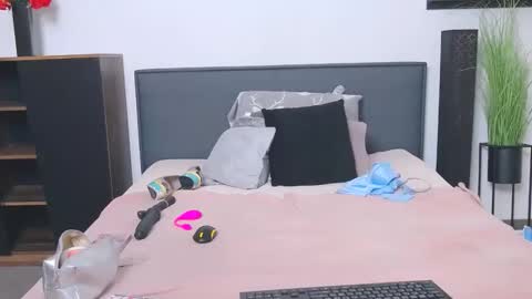 Fannie online show from September 24, 5:00 am