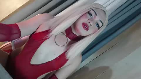 Snapshot of fantasticcock69_daniella chatting on January 15, 12:59 am DANIELLA - DONT FORGET TO GIVE ME A THUMBSU UP online show from January 15, 12:59 am