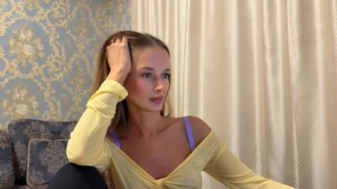 Snapshot of fantasy_moonlight chatting on September 29, 5:29 pm fantasy_moonlight online show from September 29, 5:29 pm