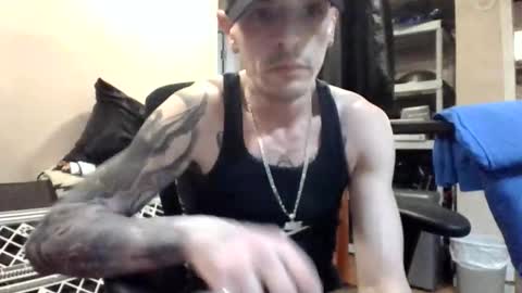 Snapshot of fantasydesire83 chatting on March 18, 11:30 pm fantasydesire83 online show from March 18, 11:30 pm