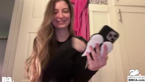 Ella online show from January 9, 1:19 am