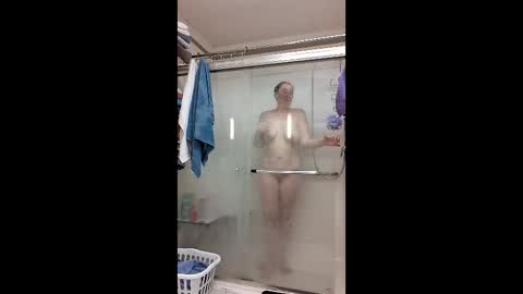 Scarlett online show from December 5, 5:42 pm