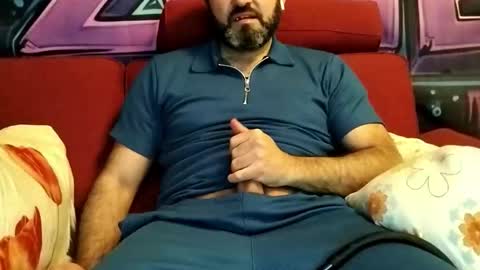 Snapshot of faresxxxaaa chatting on April 1, 1:17 am Amer online show from April 1, 1:17 am