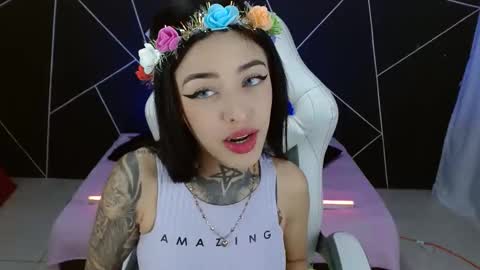 Snapshot of farichell chatting on December 7, 9:11 pm fari online show from December 7, 9:11 pm