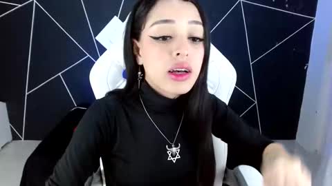 Snapshot of farichell chatting on November 8, 2:28 pm fari online show from November 8, 2:28 pm