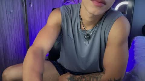 farid_jake_ online show from April 27, 4:38 pm