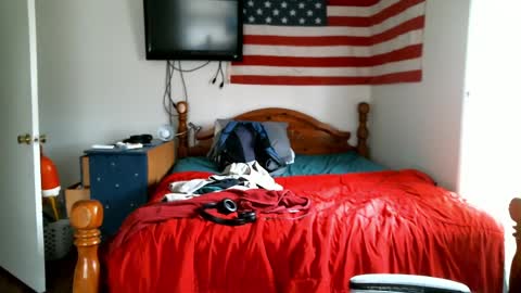 farmboy2398 online show from April 2, 7:55 pm