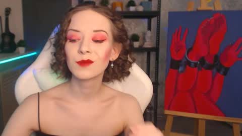 Fascinating   Eyes online show from November 9, 5:33 pm