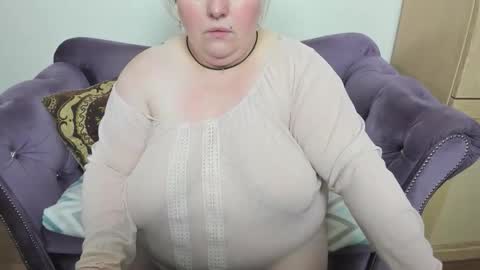 fashiona online show from October 5, 4:33 am