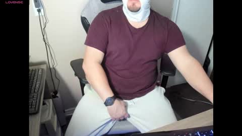 Snapshot of fatboi2slim938983 chatting on February 28, 6:53 pm fatboi2slim938983 online show from February 28, 6:53 pm
