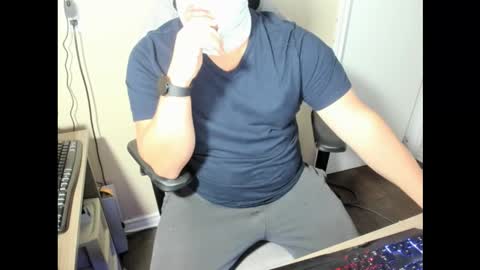 Snapshot of fatboi2slim938983 chatting on March 24, 1:43 am fatboi2slim938983 online show from March 24, 1:43 am