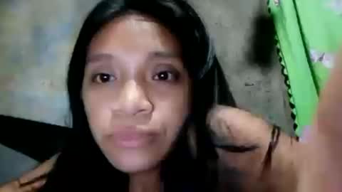 Snapshot of fatfat23 chatting on June 19, 5:28 pm fatfat23 online show from June 19, 5:28 pm