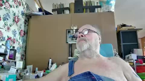 Fred. online show from December 26, 5:51 pm
