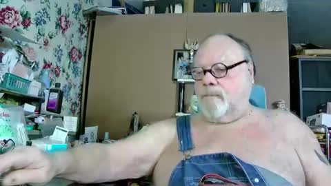 Fred. online show from December 27, 4:15 am