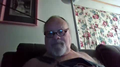 Fred. online show from January 7, 6:24 pm