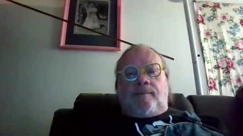 Fred. online show from February 22, 6:28 pm