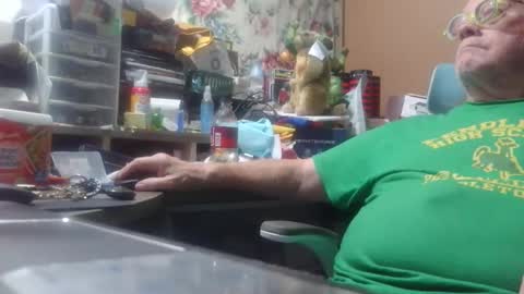 Fred. online show from May 6, 2:19 am