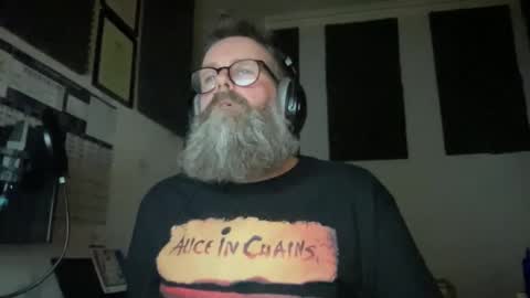 Snapshot of fatguys_n_pprs chatting on March 22, 6:44 pm fatguys_n_pprs online show from March 22, 6:44 pm