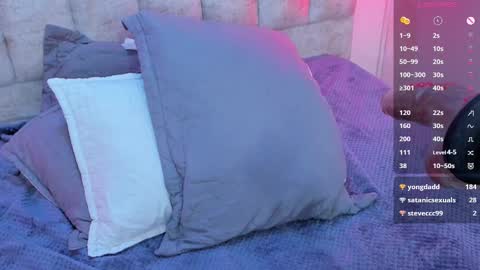     online show from October 7, 7:38 am