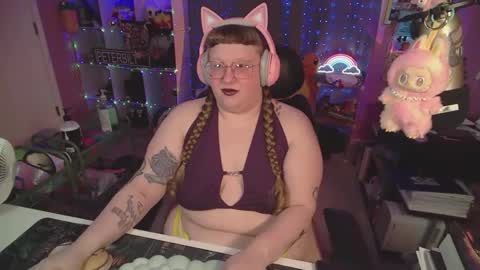 FatVeronica online show from March 25, 2:23 pm