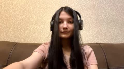Aurora 18yo online show from January 18, 9:13 am