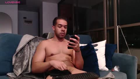 FAUSTO online show from January 10, 4:22 am
