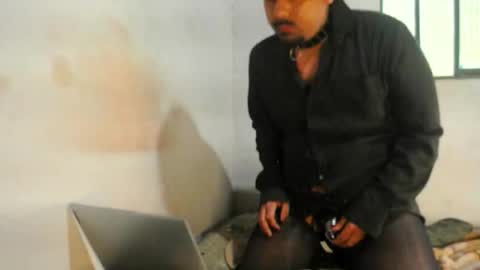 Faux Feitico VSW online show from March 13, 7:09 pm