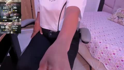 Snapshot of faver_1 chatting on September 23, 12:19 pm Faver online show from September 23, 12:19 pm