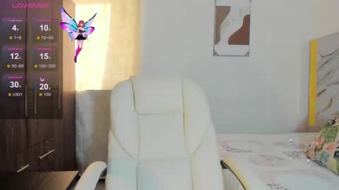 Snapshot of faver_1 chatting on October 3, 12:24 pm Faver online show from October 3, 12:24 pm