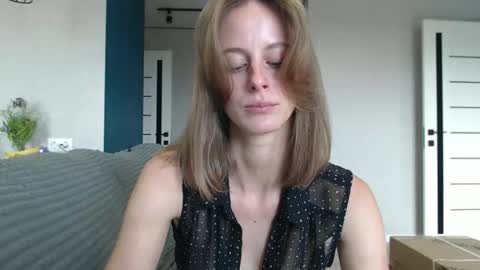 favoriteyour online show from May 19, 3:57 am