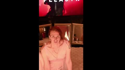 Snapshot of fayeholloway chatting on February 9, 6:22 am Faye Holloway online show from February 9, 6:22 am