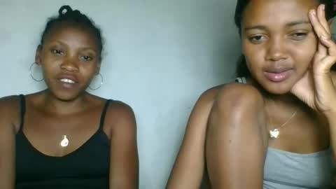 Snapshot of fayence09 chatting on November 7, 7:25 pm fayence09 online show from November 7, 7:25 pm