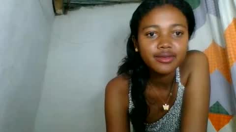 Snapshot of fayence09 chatting on November 13, 1:21 pm fayence09 online show from November 13, 1:21 pm