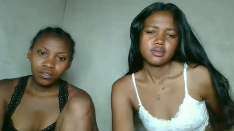 Snapshot of fayence09 chatting on November 30, 10:25 pm fayence09 online show from November 30, 10:25 pm