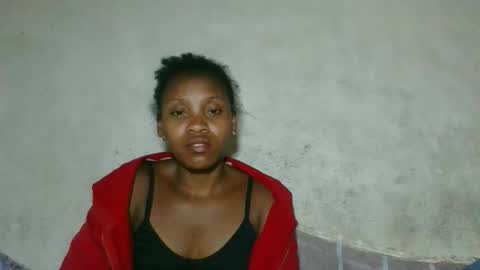 Snapshot of fayence09 chatting on December 5, 12:08 am fayence09 online show from December 5, 12:08 am