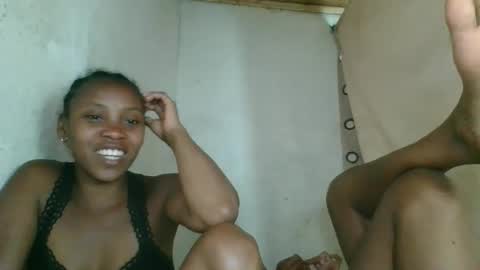 Snapshot of fayence09 chatting on December 14, 11:59 am fayence09 online show from December 14, 11:59 am