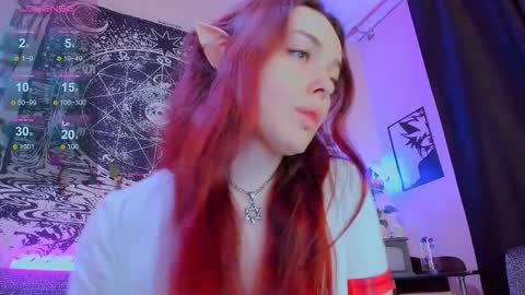 Snapshot of fearlessdiva_x chatting on March 24, 1:54 am Diva online show from March 24, 1:54 am