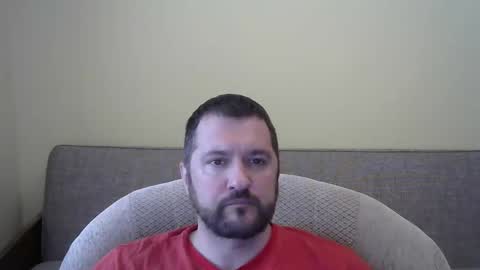 Snapshot of feb82 chatting on April 15, 6:09 am feb82 online show from April 15, 6:09 am