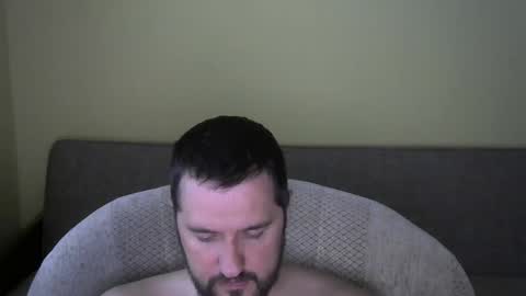 Snapshot of feb82 chatting on April 18, 1:48 pm feb82 online show from April 18, 1:48 pm