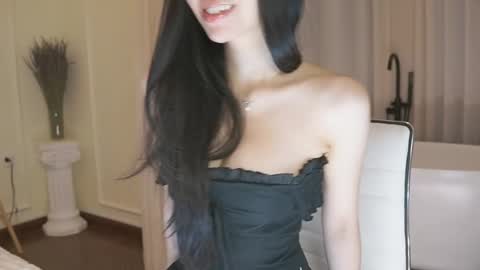 feel_me_00 online show from January 17, 11:08 pm