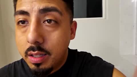 Snapshot of feelsbomber chatting on November 4, 5:17 am feelsbomber online show from November 4, 5:17 am