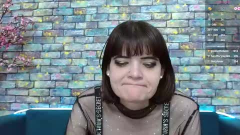 Laura online show from December 7, 1:03 am