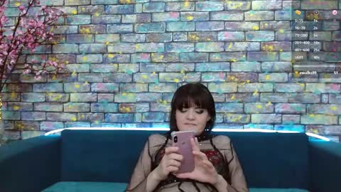 Laura online show from December 28, 1:29 am