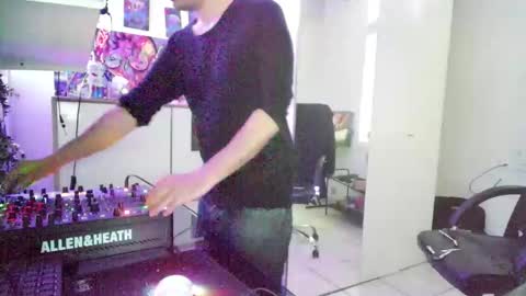 m0rty online show from May 13, 2:03 pm