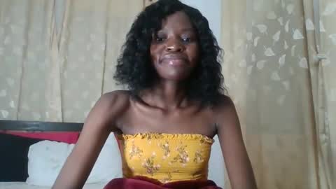 feetlovely507541 online show from May 6, 10:15 pm