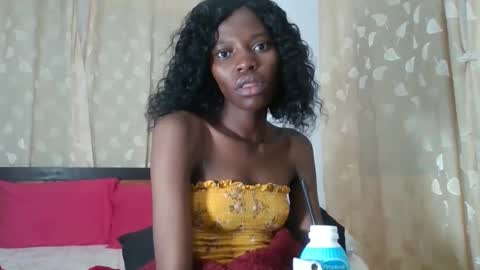 feetlovely507541 online show from May 8, 6:46 pm