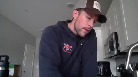 Snapshot of feetlovergh2 chatting on April 30, 10:36 pm Ethan Slayher online show from April 30, 10:36 pm